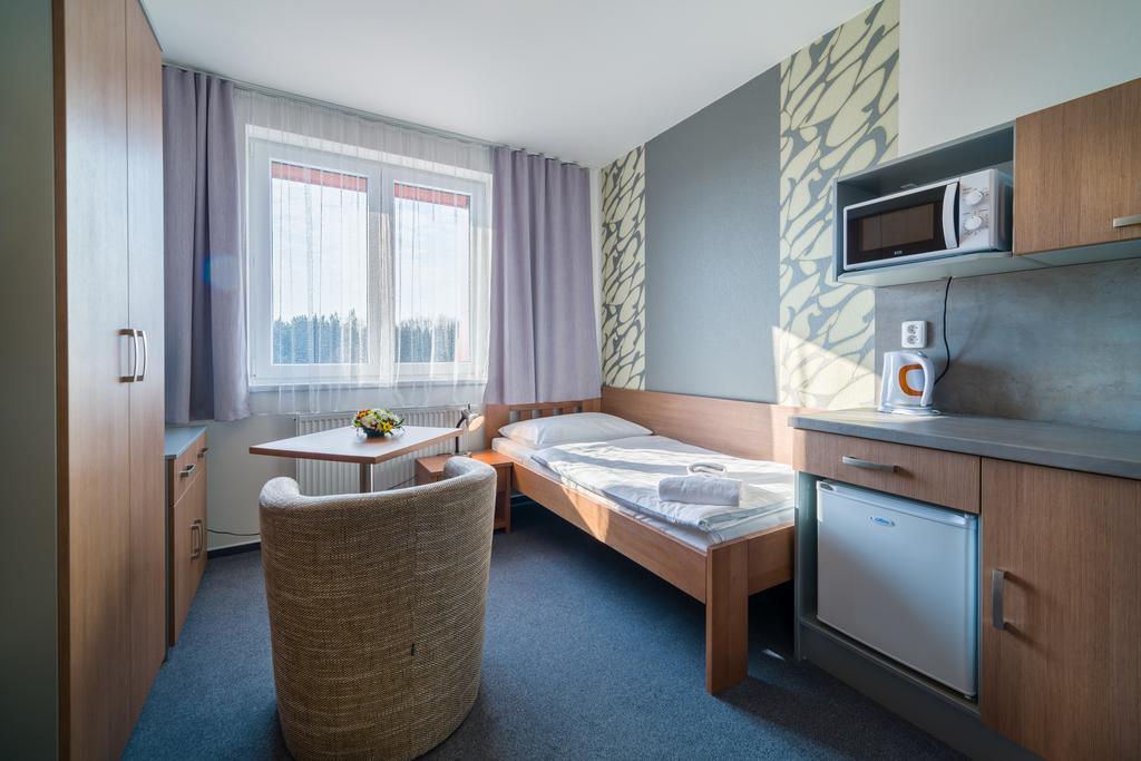Garni Hotel Trebon Room photo