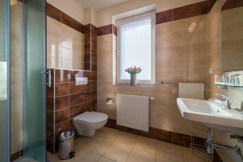 Garni Hotel Trebon Room photo
